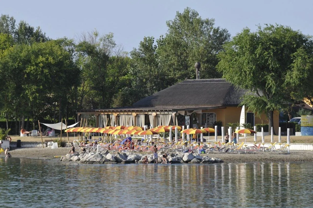 فيلة Fiordo Topazio Albarella Island